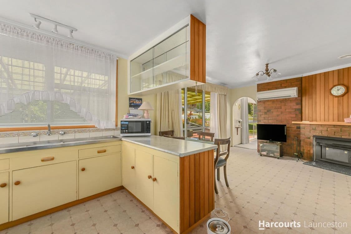 29 Helenwood Grove, NEWNHAM, TAS 7248, Newnham - Thumbnail 3