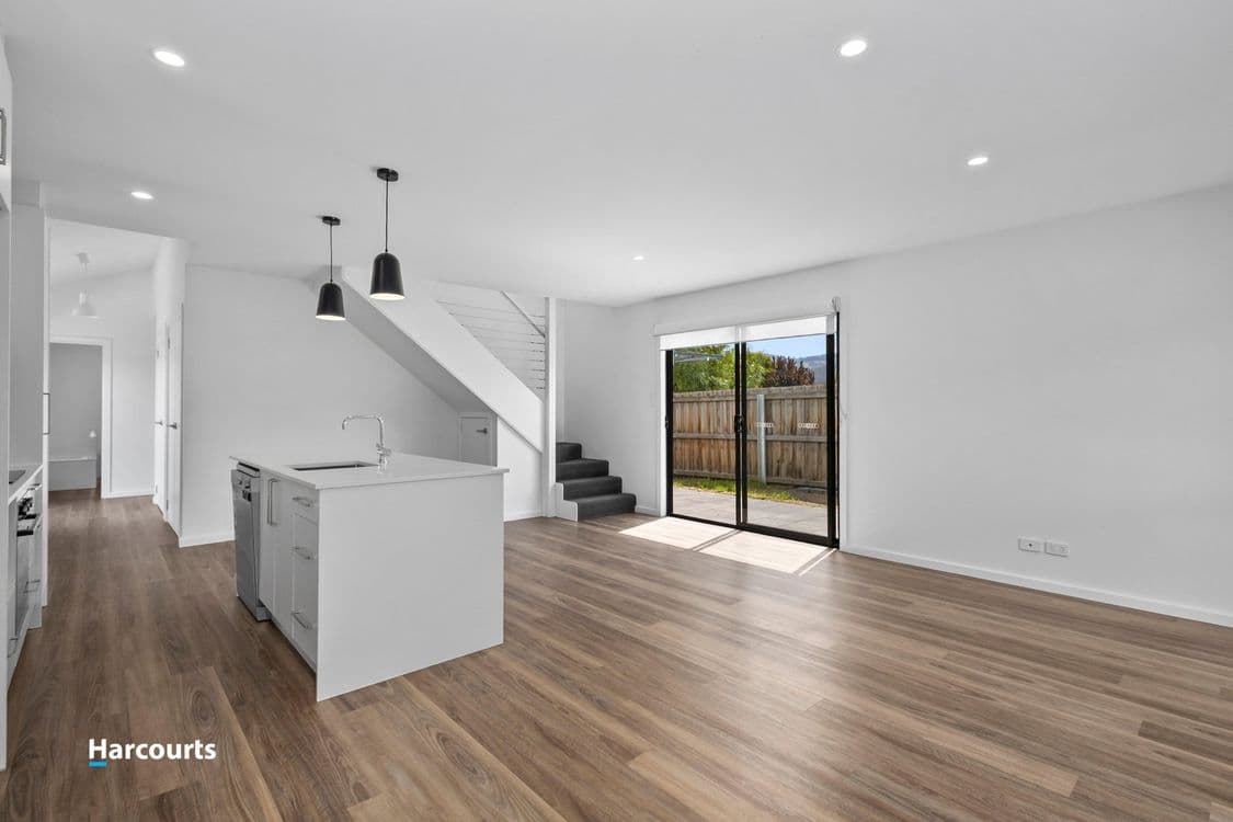 2/23A Louisa Street, RANELAGH, TAS 7109, Ranelagh - Thumbnail 2