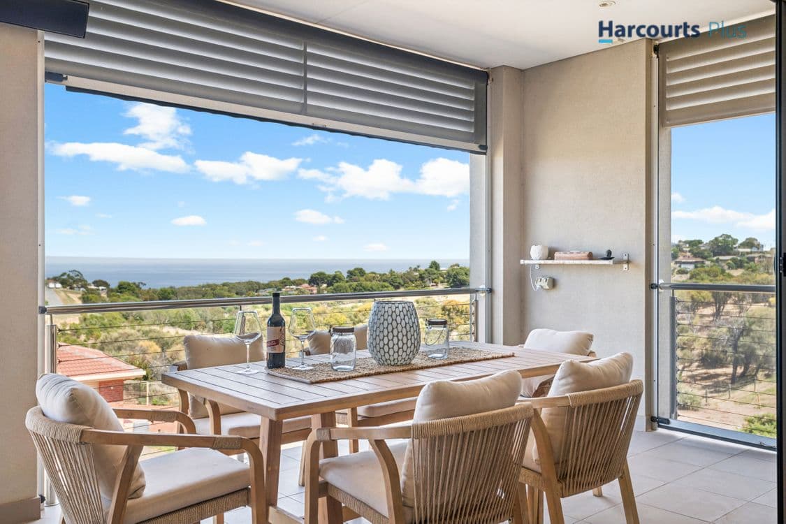 40 Lighthouse Drive, HALLETT COVE, SA 5158, Hallett Cove - Thumbnail 2