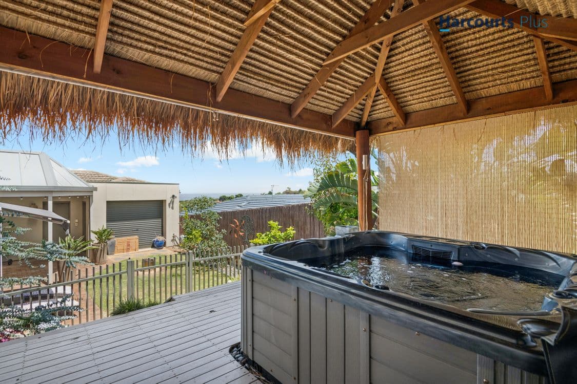 40 Lighthouse Drive, HALLETT COVE, SA 5158, Hallett Cove - Thumbnail 4
