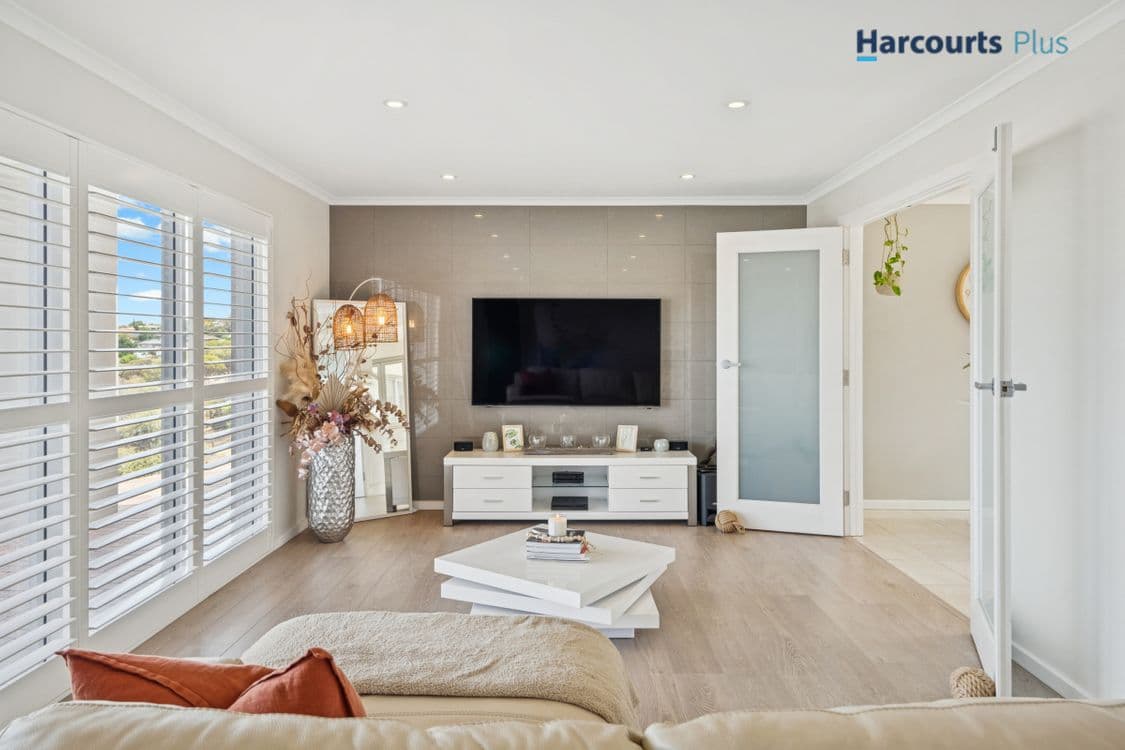 40 Lighthouse Drive, HALLETT COVE, SA 5158, Hallett Cove - Thumbnail 6
