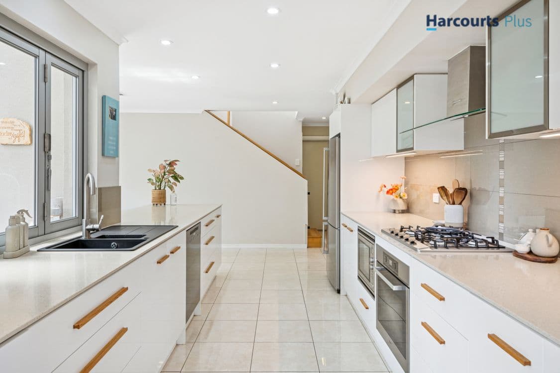 40 Lighthouse Drive, HALLETT COVE, SA 5158, Hallett Cove - Thumbnail 8