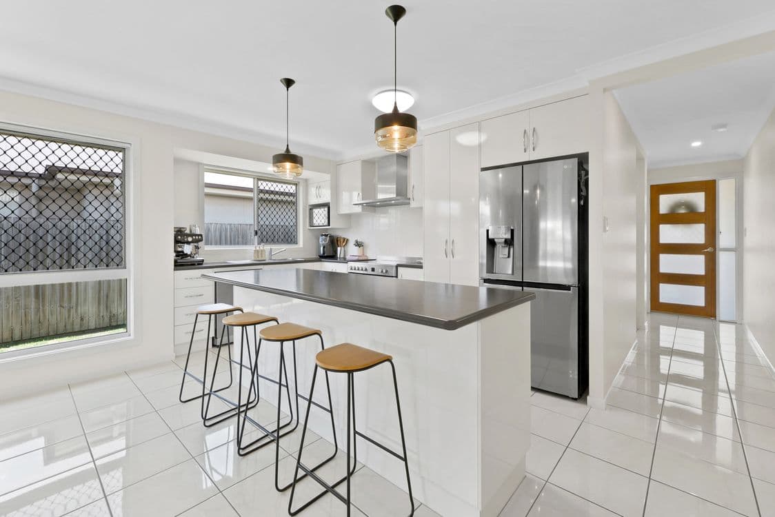 98 Oldmill Drive, BEACONSFIELD, QLD 4740, Beaconsfield - Thumbnail 3