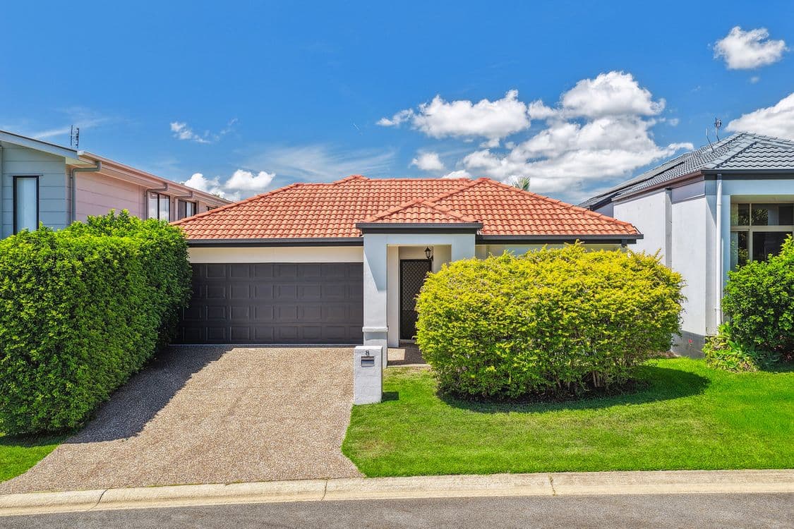 8 Mauritius Court, Varsity Lakes, QLD 4227, Varsity Lakes - Thumbnail 2