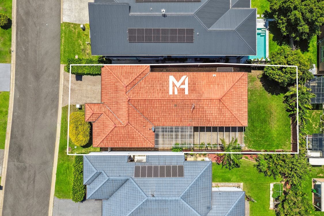 8 Mauritius Court, Varsity Lakes, QLD 4227, Varsity Lakes - Thumbnail 3