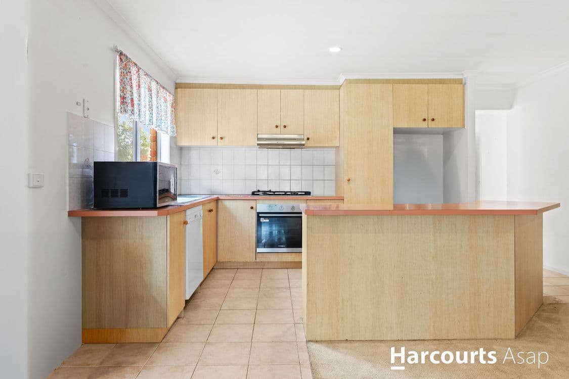 74 Lake View Drive, Narre Warren South, VIC 3805, Narre Warren South - Thumbnail 3