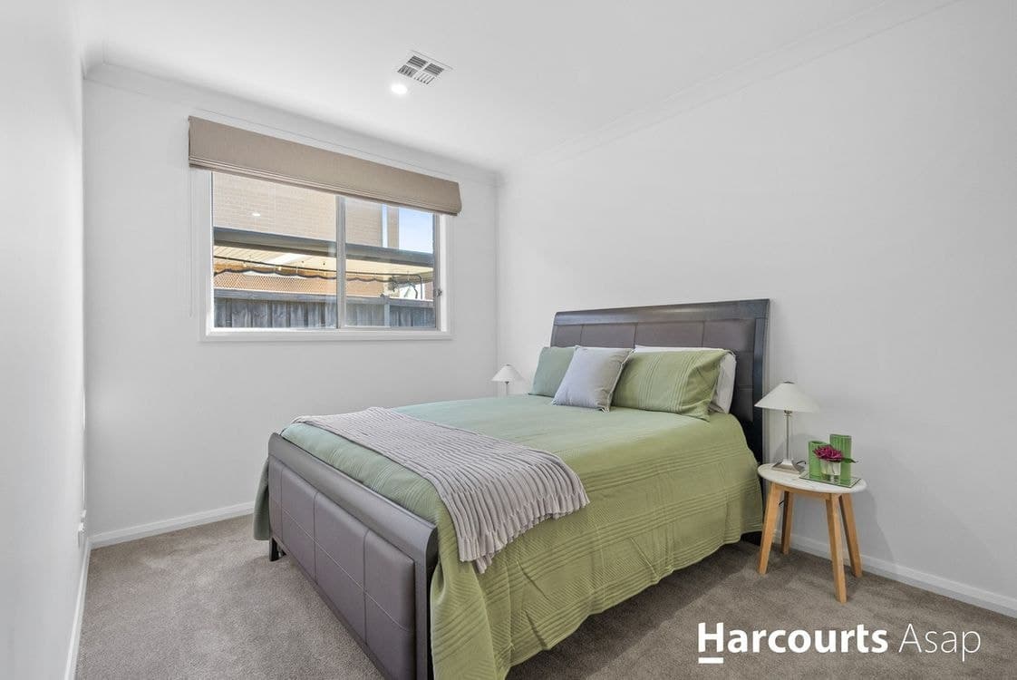 16 Craddock Drive, Clyde North, VIC 3978, Clyde North - Thumbnail 8