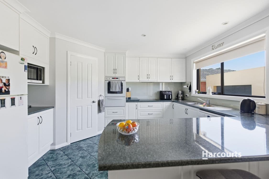 32 Wilson Place, ULVERSTONE, TAS 7315, Ulverstone - Thumbnail 4