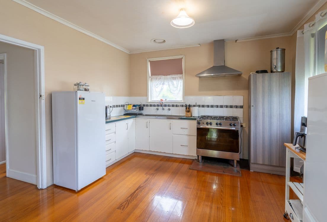 15 Overend Crescent, SALE, VIC 3850, Sale - Thumbnail 4