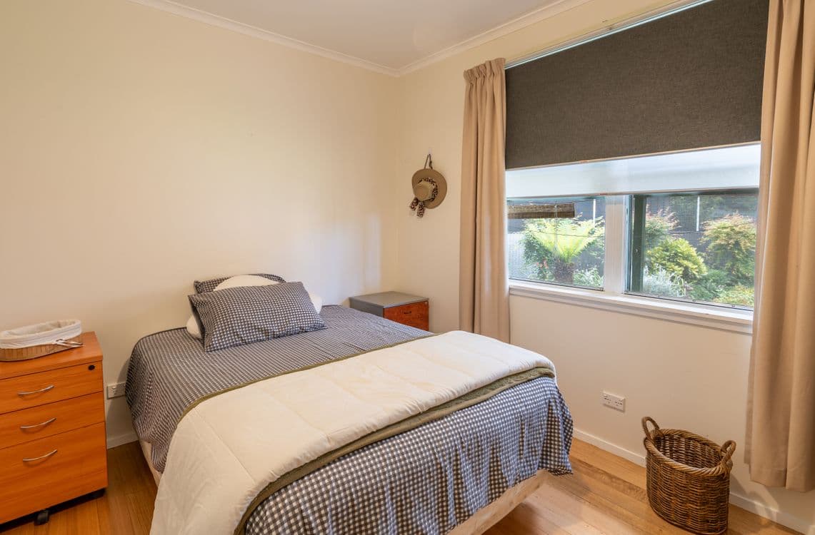 15 Overend Crescent, SALE, VIC 3850, Sale - Thumbnail 6