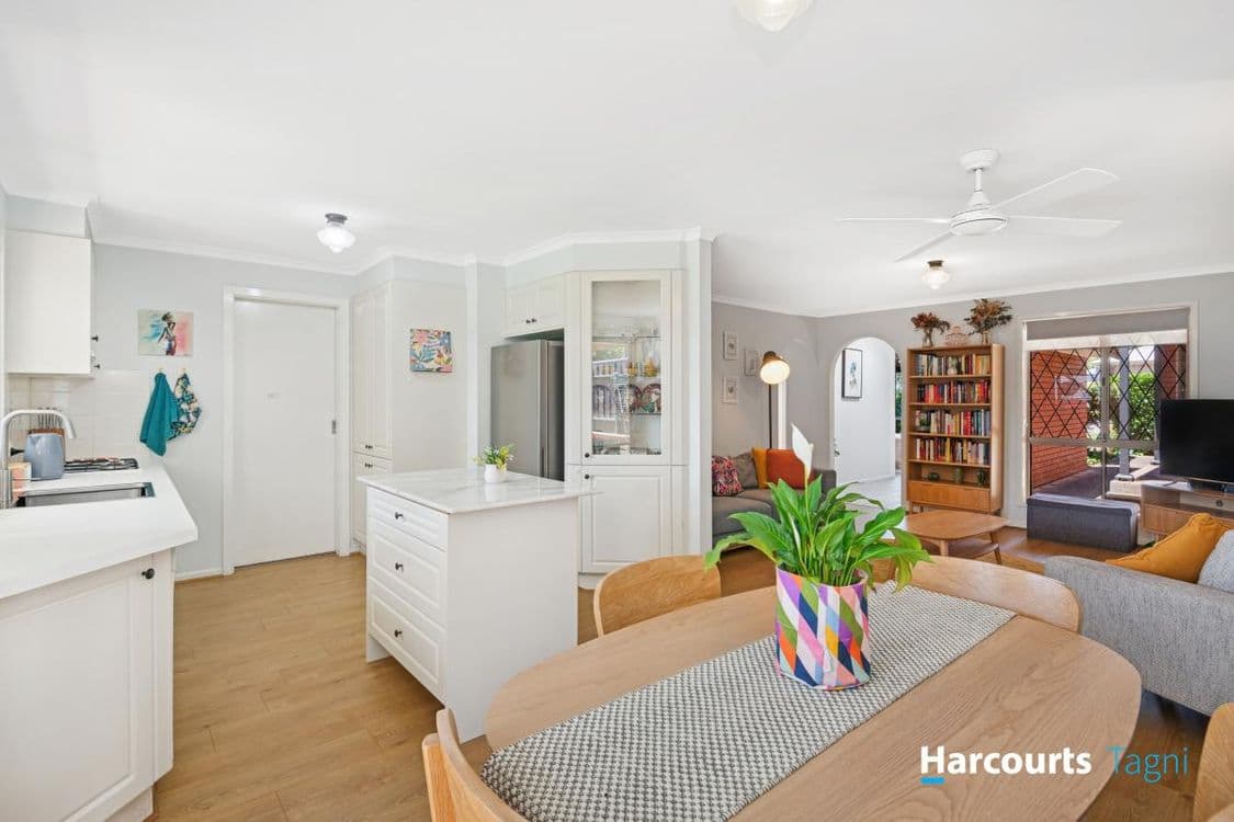 42 Glenthorn Crescent, O'HALLORAN HILL, SA 5158, O'Halloran Hill - Thumbnail 7