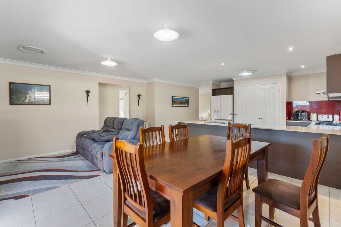 14 Butternut Circuit, THORNLANDS, QLD 4164, Thornlands - Thumbnail 4