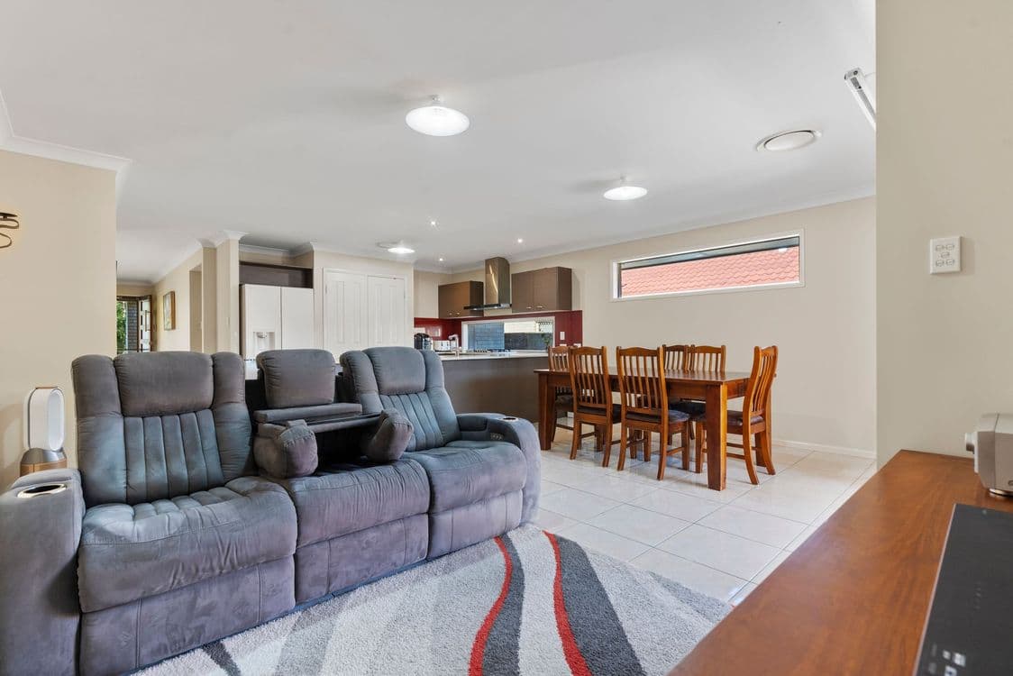 14 Butternut Circuit, THORNLANDS, QLD 4164, Thornlands - Thumbnail 5