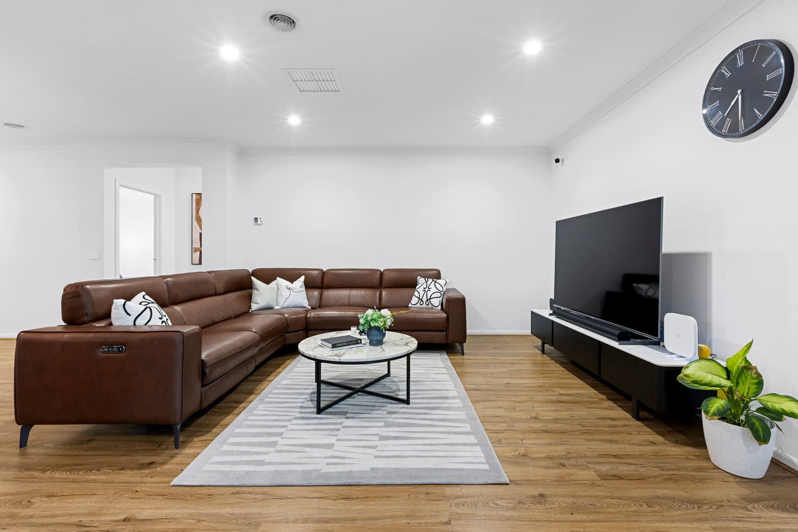 19 Kionga Street, Clayton, Clayton - Thumbnail 5