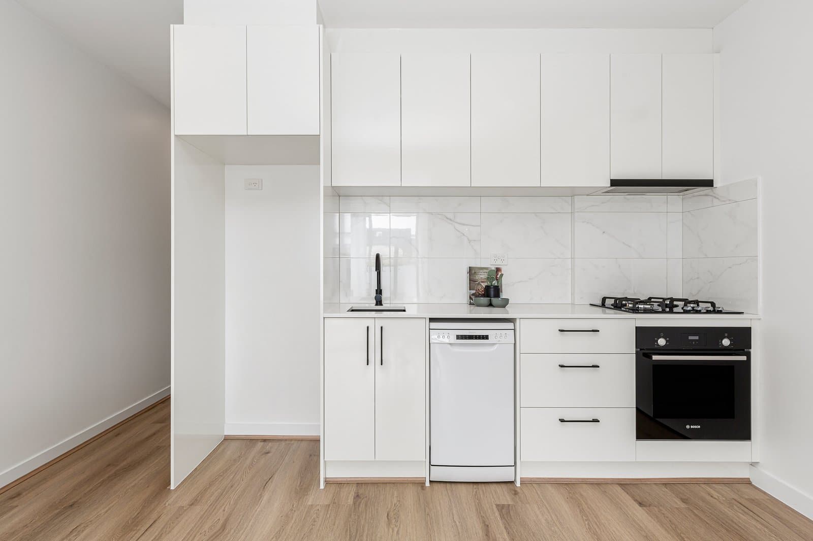 102/65 Grosvenor Street, Balaclava, Balaclava - Thumbnail 6