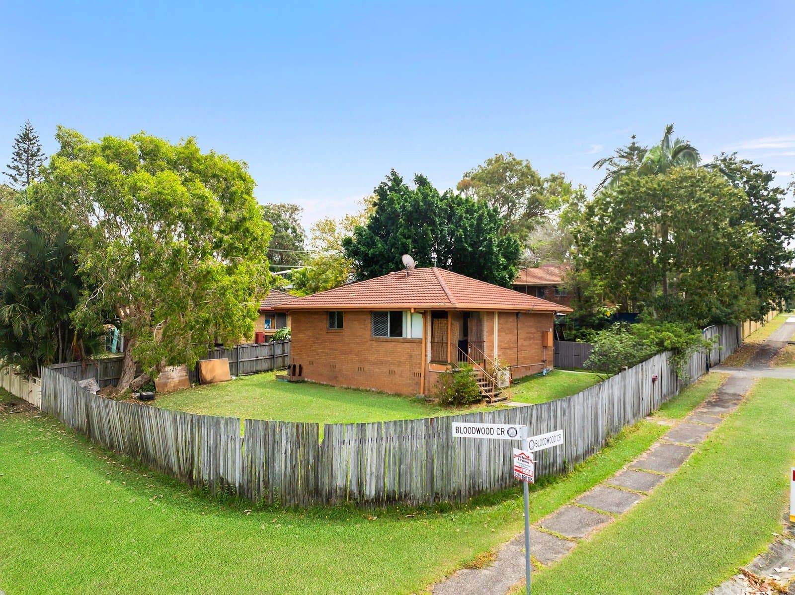 6 Bloodwood Crescent, MOLENDINAR QLD 4214, Molendinar - Image 1