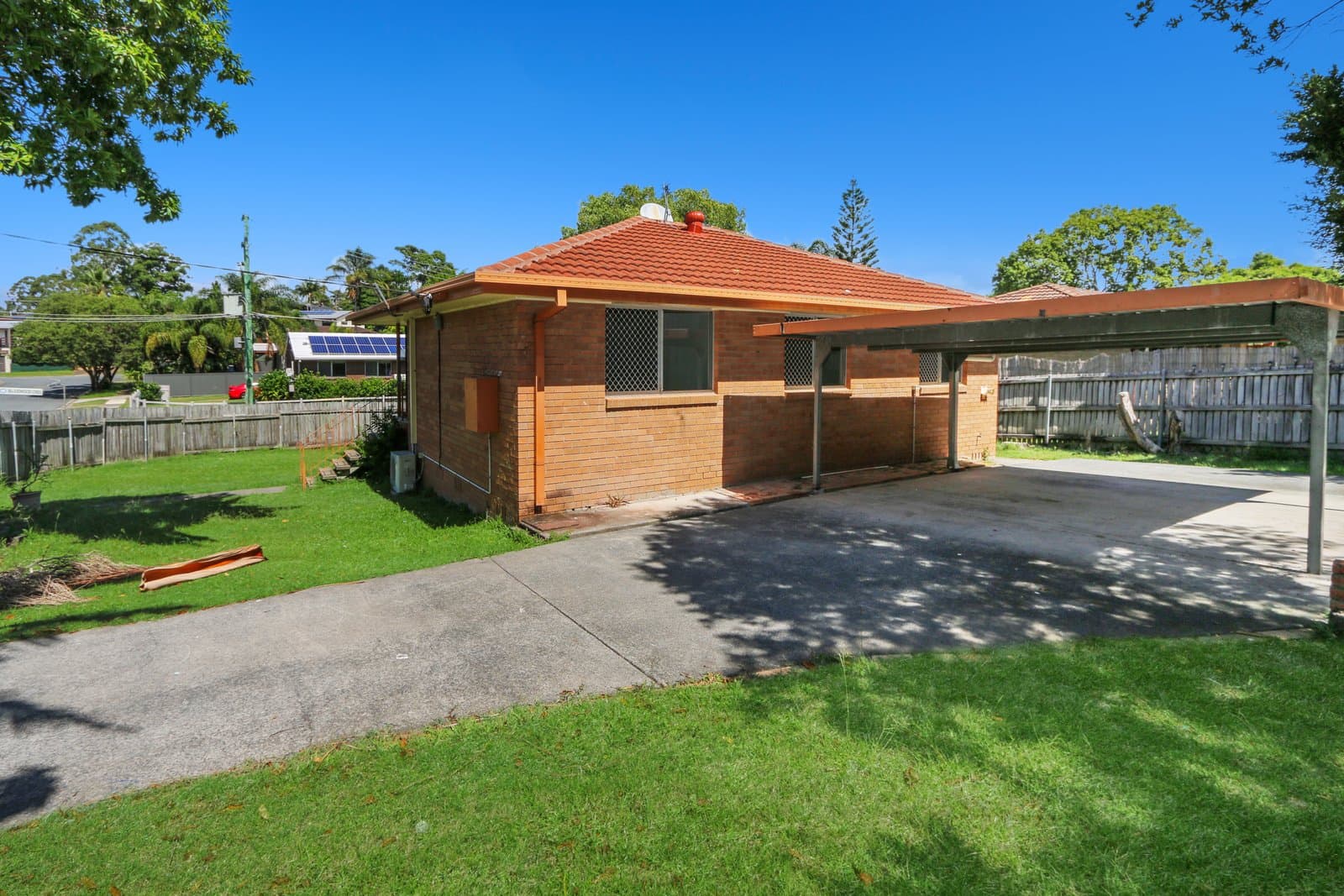 6 Bloodwood Crescent, MOLENDINAR QLD 4214, Molendinar - Thumbnail 2