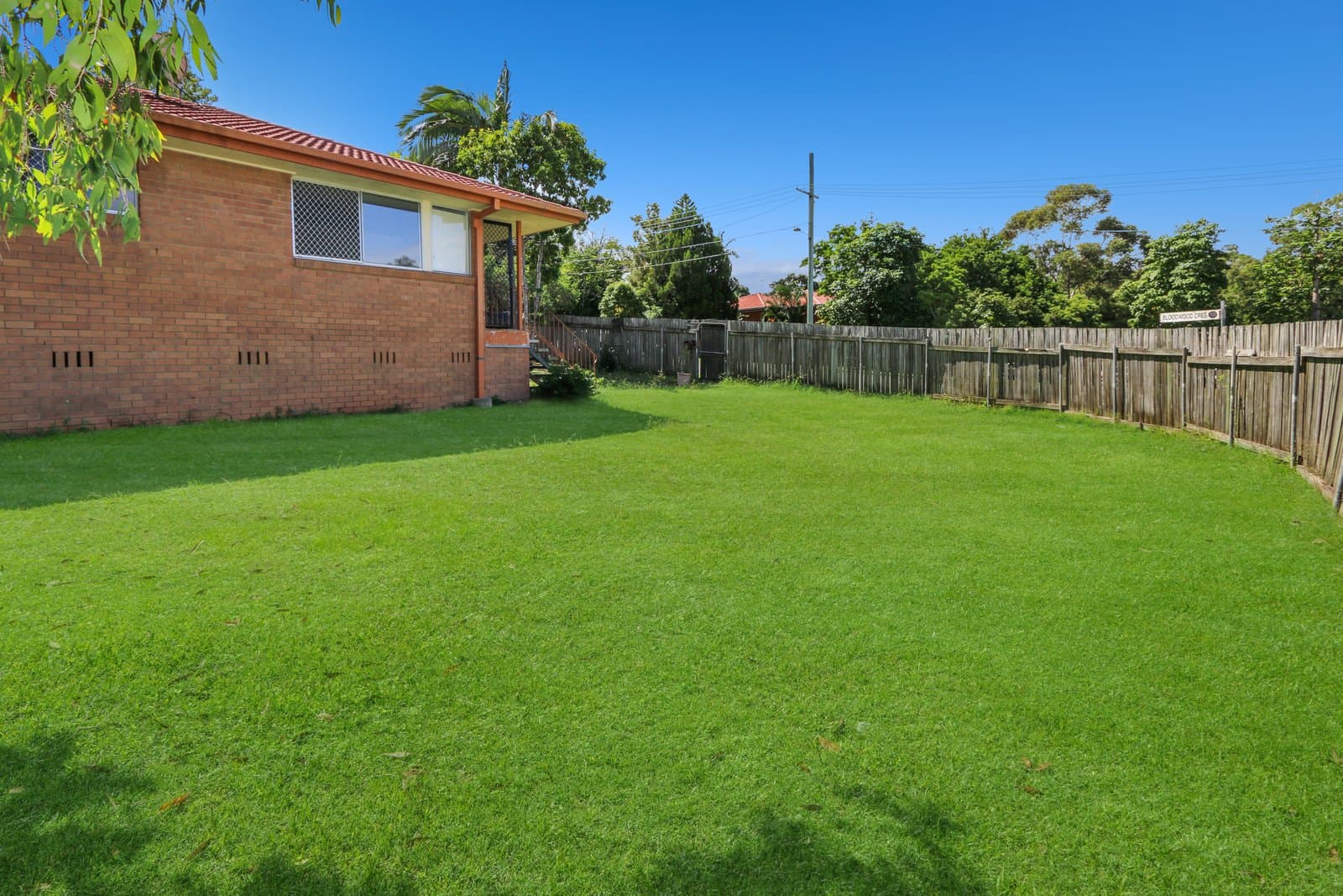 6 Bloodwood Crescent, MOLENDINAR QLD 4214, Molendinar - Thumbnail 3
