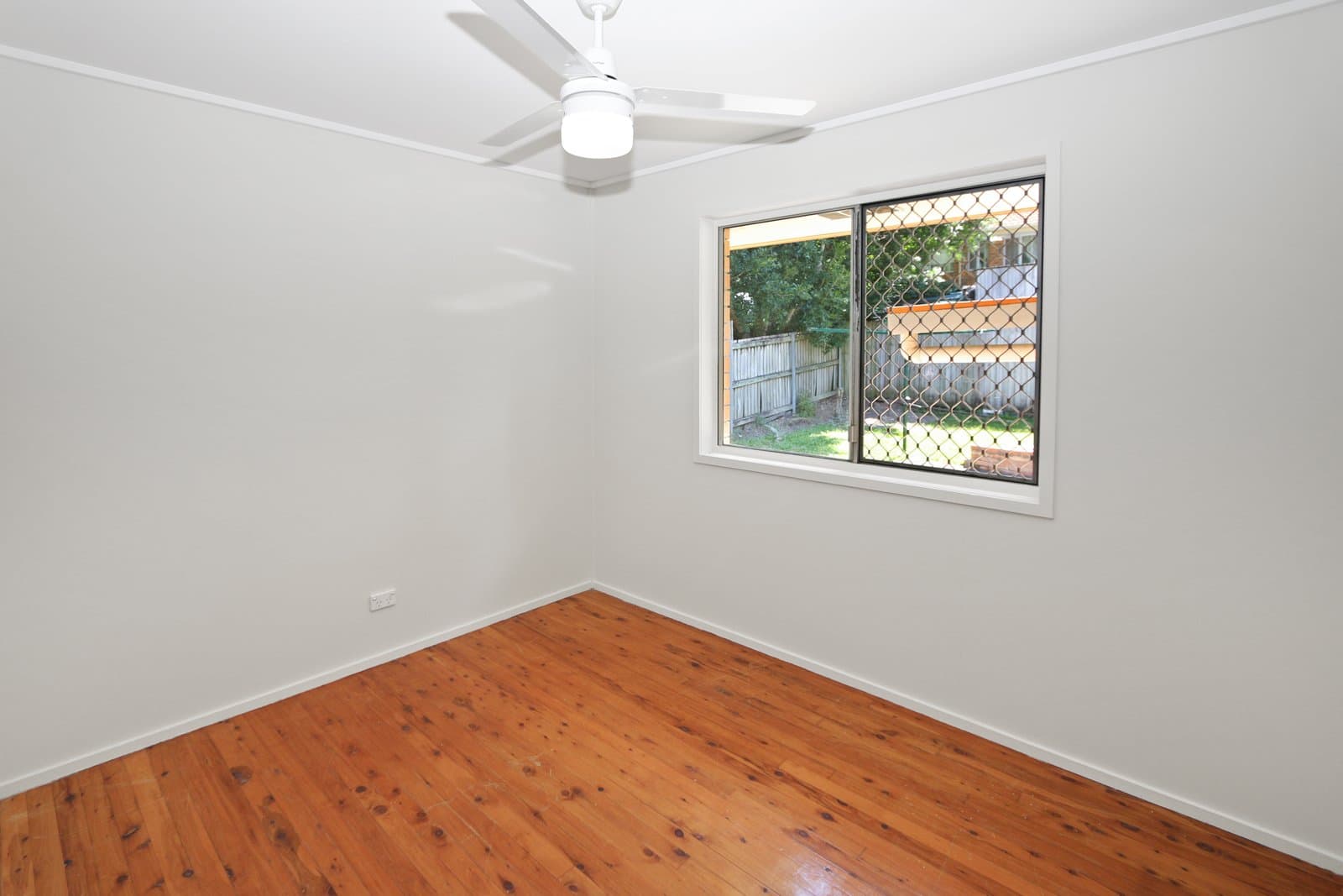 6 Bloodwood Crescent, MOLENDINAR QLD 4214, Molendinar - Thumbnail 7