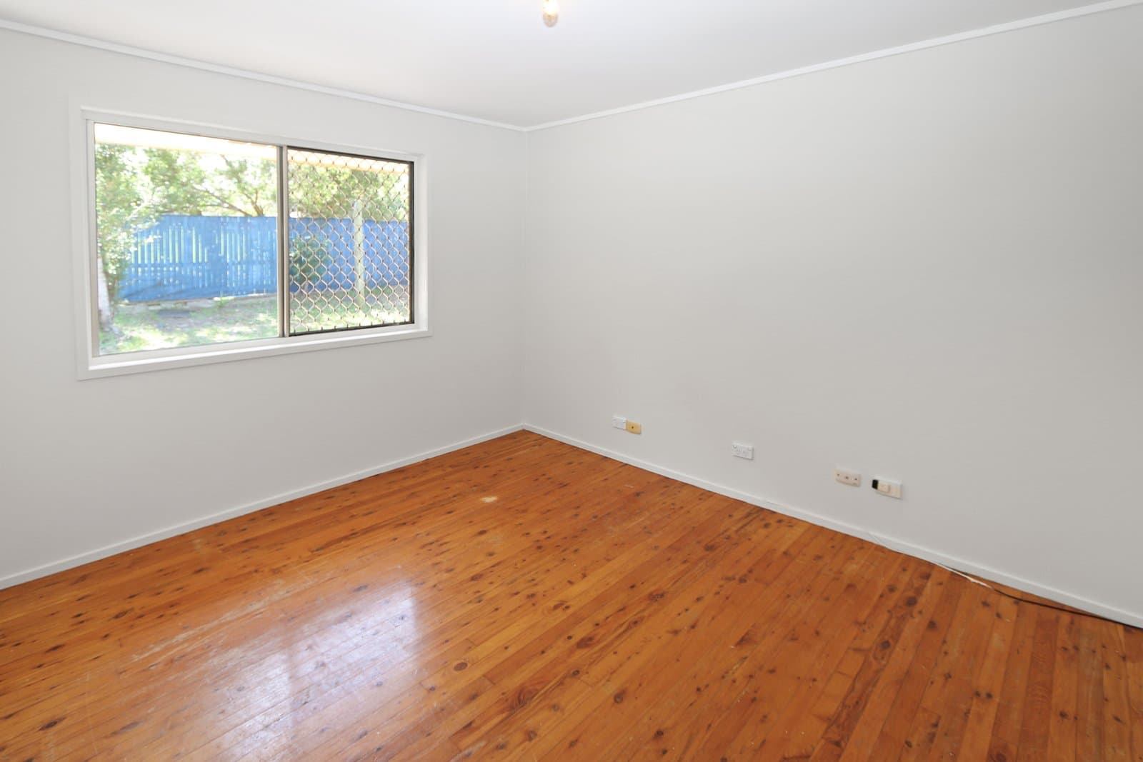 6 Bloodwood Crescent, MOLENDINAR QLD 4214, Molendinar - Thumbnail 8