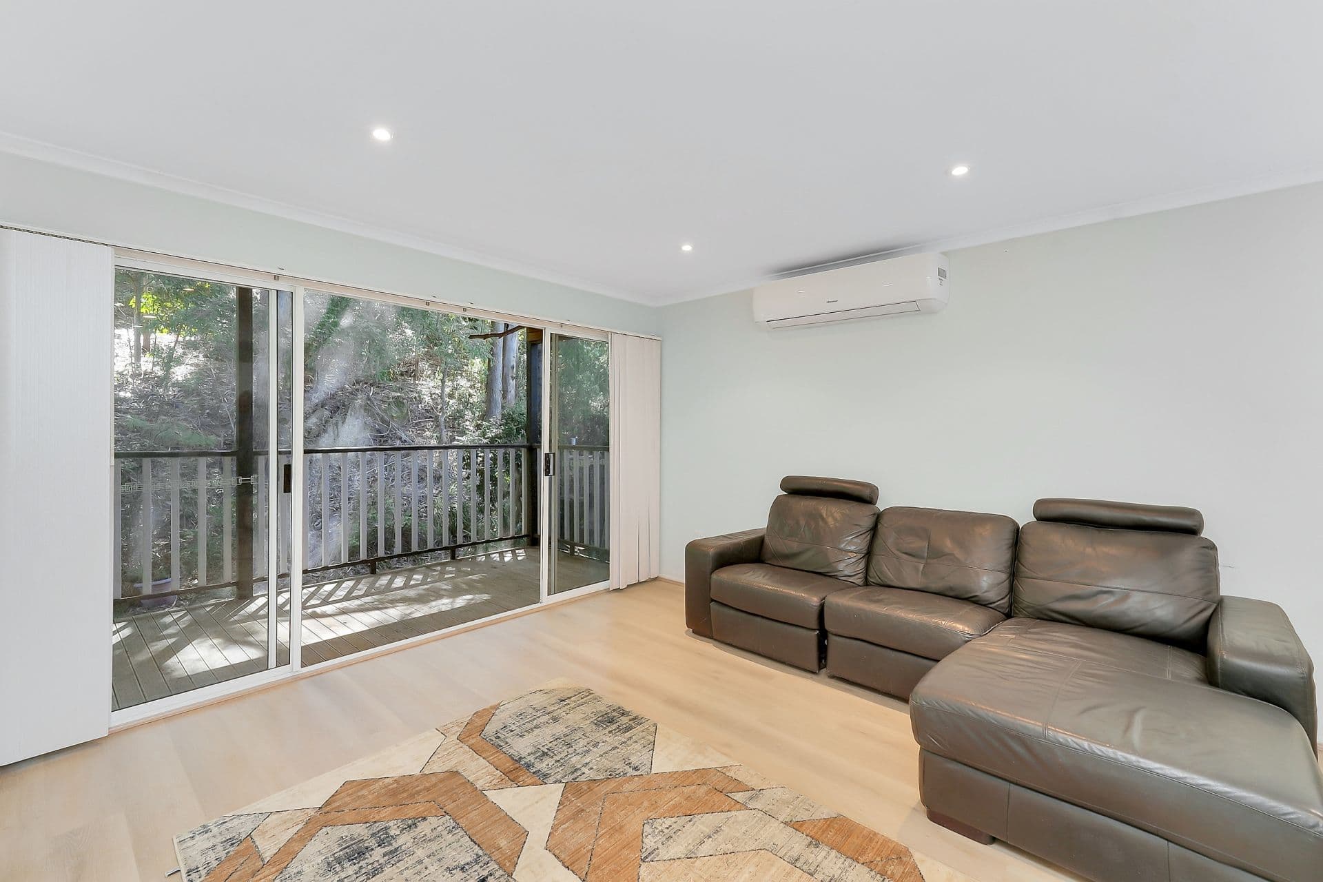 17 Watkin Tench Place, Kincumber South - Image 1