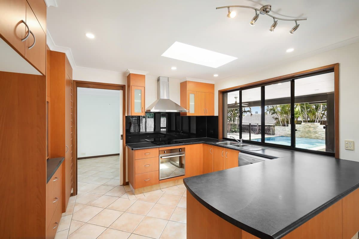 6 Koonan Court, ASHMORE QLD 4214, Ashmore - Thumbnail 6