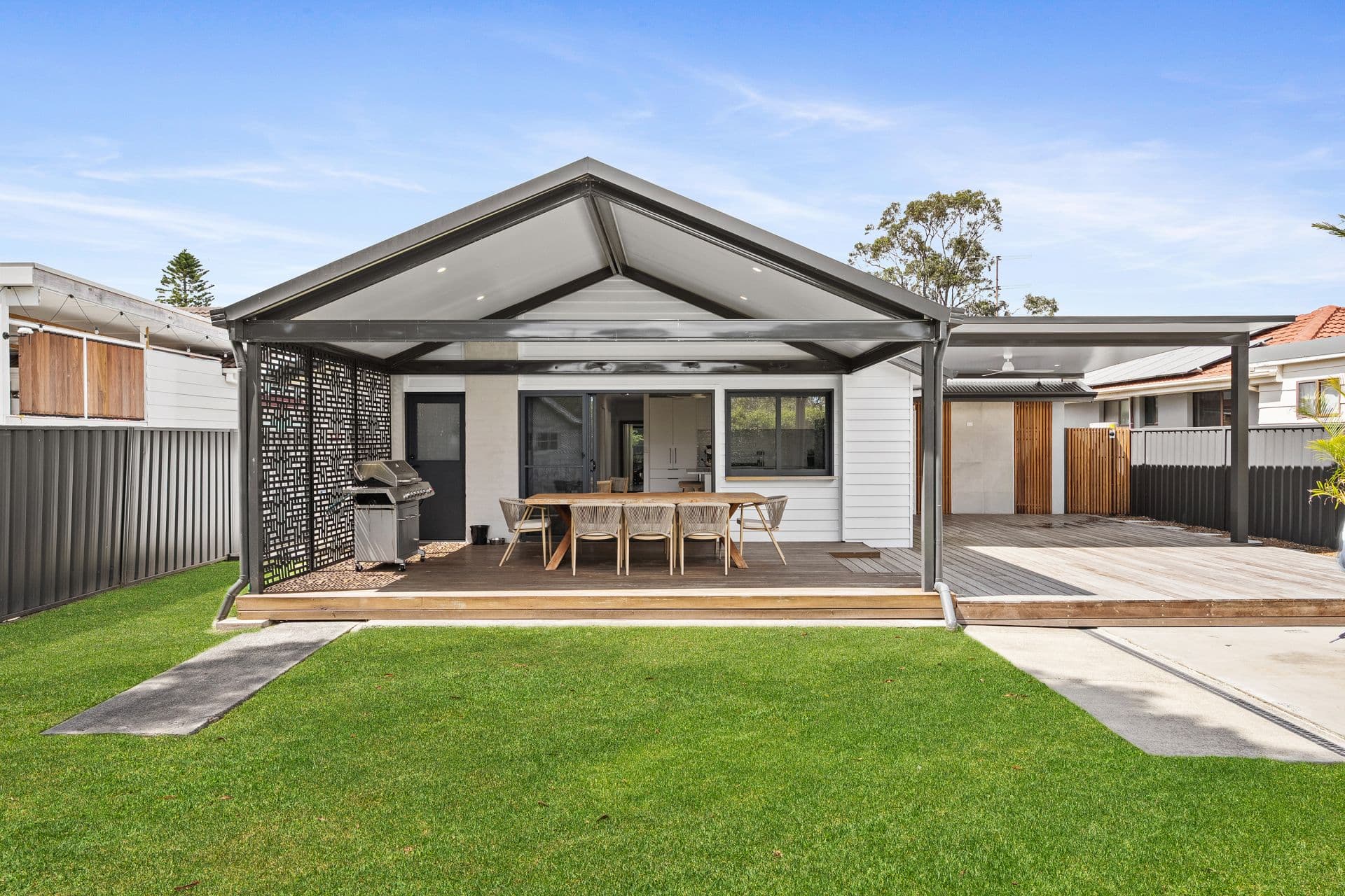 27 Emerald Place, Berkeley Vale, Berkeley Vale - Thumbnail 2