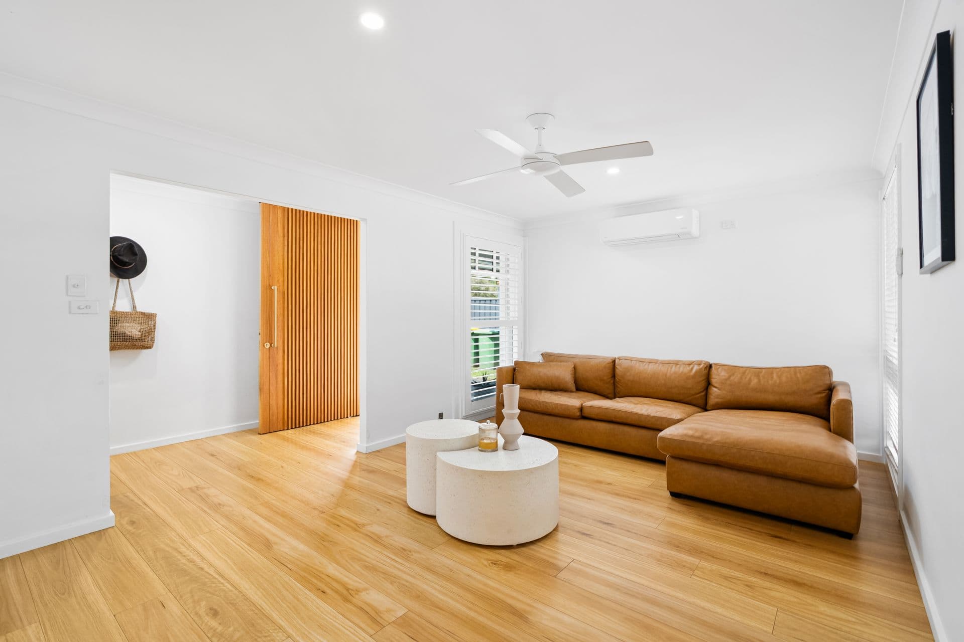 27 Emerald Place, Berkeley Vale, Berkeley Vale - Thumbnail 3