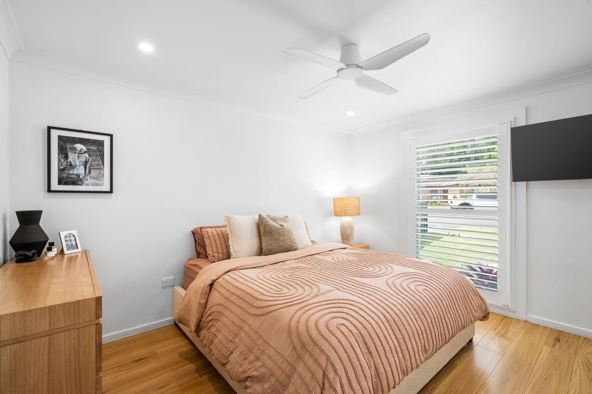 27 Emerald Place, Berkeley Vale, Berkeley Vale - Thumbnail 6