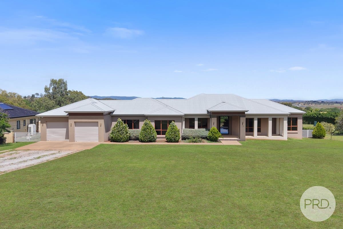 5 Daintree Circuit, TAMWORTH NSW 2340, Tamworth - Thumbnail 3