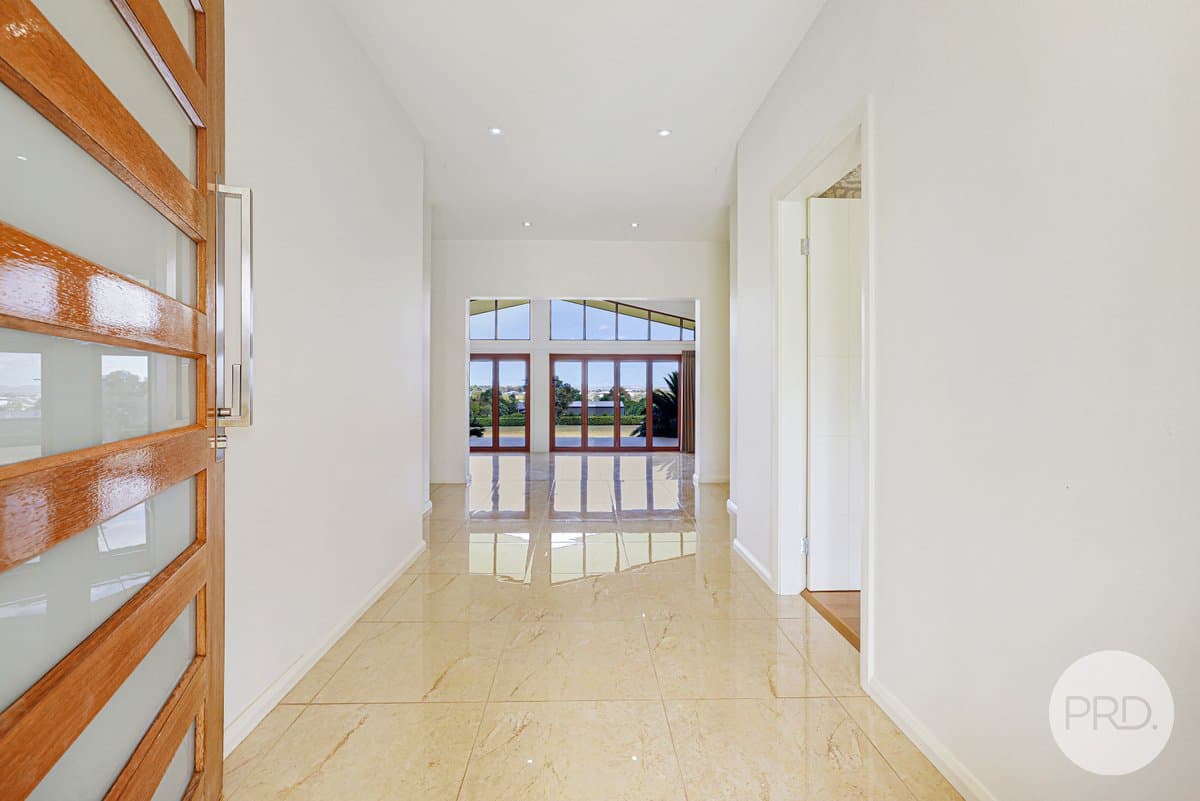 5 Daintree Circuit, TAMWORTH NSW 2340, Tamworth - Thumbnail 5