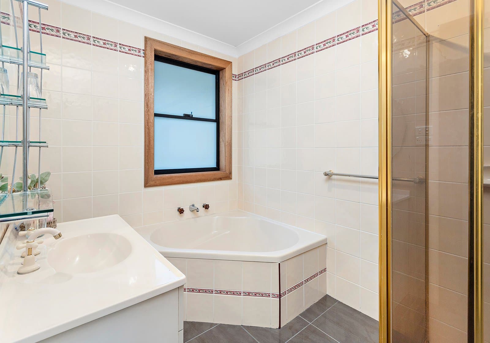 57
                Mount Brown
                Road
            
            
            
            dapto
            
            
            NSW,
            2530, Dapto - Thumbnail 7