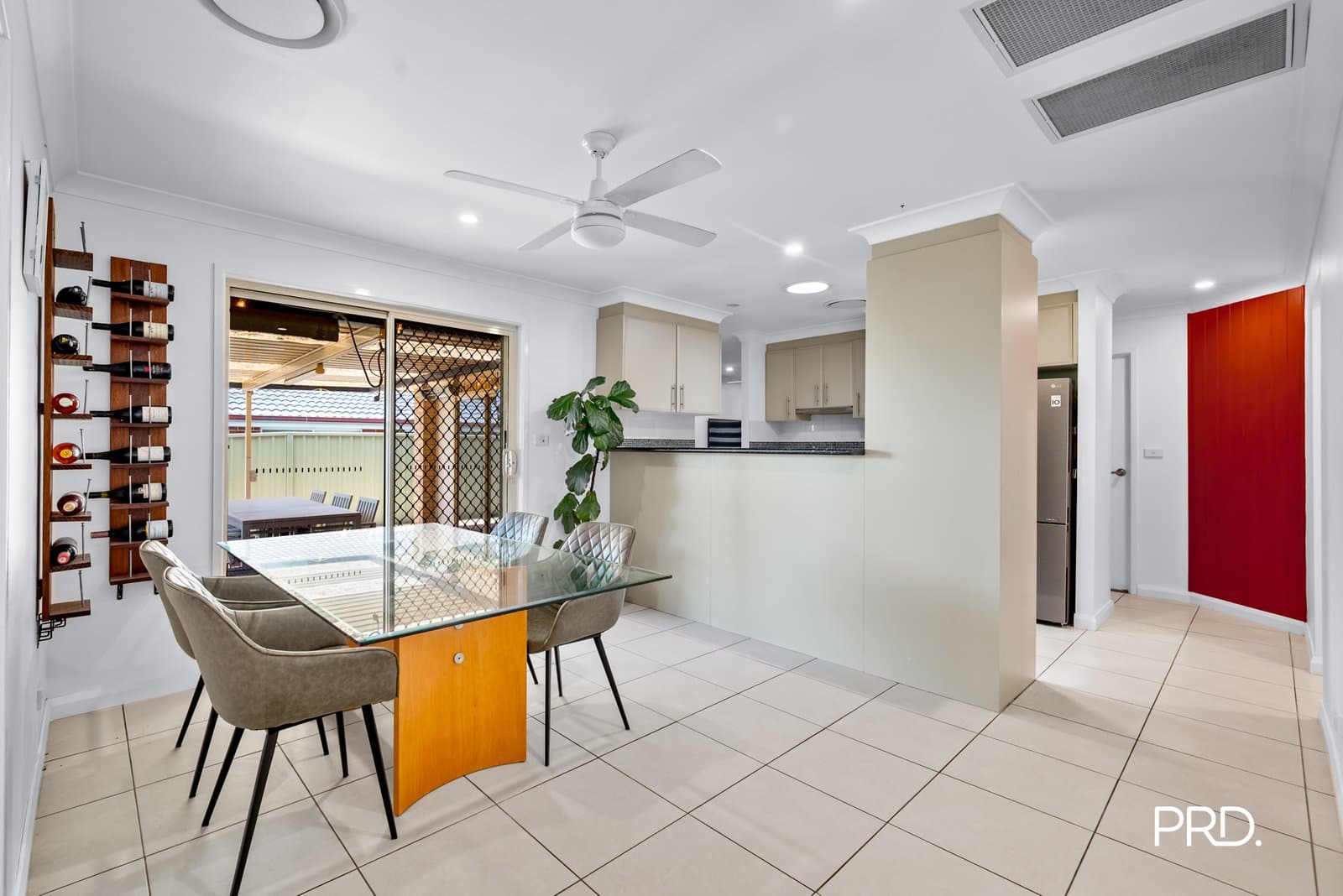 9 Yuroka St, GLENMORE PARK NSW 2745, Glenmore Park - Thumbnail 2