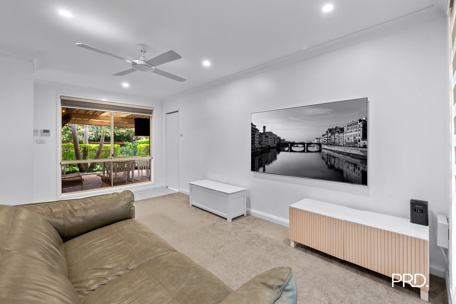 9 Yuroka St, GLENMORE PARK NSW 2745, Glenmore Park - Thumbnail 4