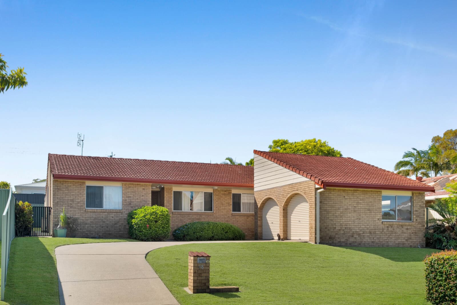 38 Camelot Crescent Hollywell QLD 4216, Hollywell - Image 1