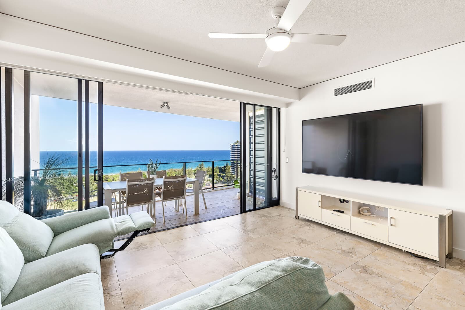 1906/22 Surf Parade Broadbeach QLD 4218, Broadbeach - Thumbnail 4