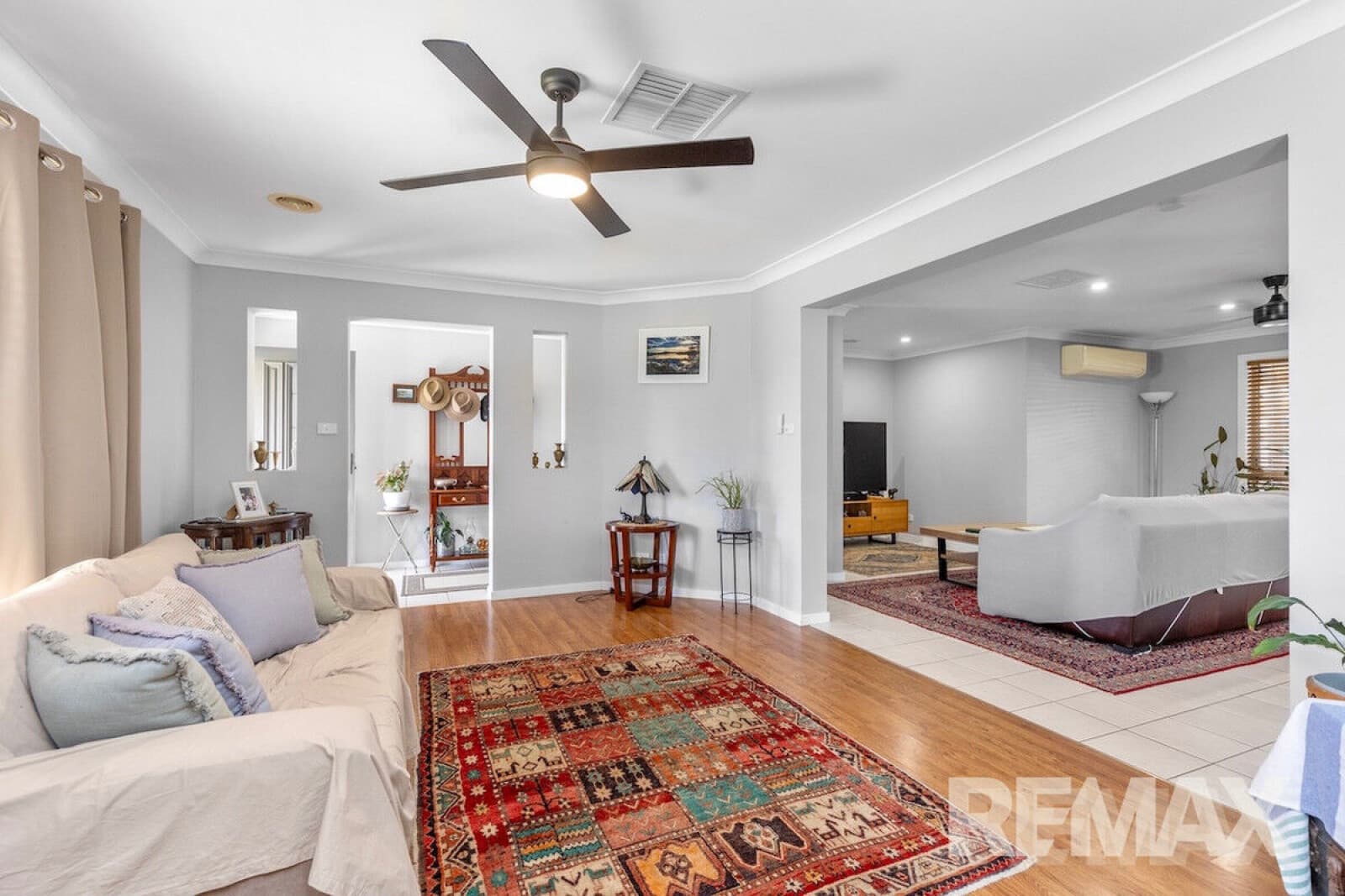 16 Womboin Crescent Glenfield Park NSW 2650, Glenfield Park - Thumbnail 2