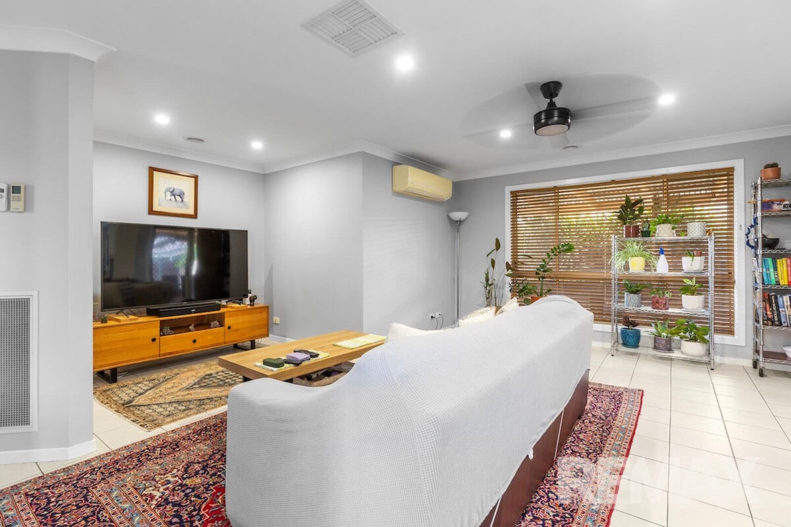 16 Womboin Crescent Glenfield Park NSW 2650, Glenfield Park - Thumbnail 7