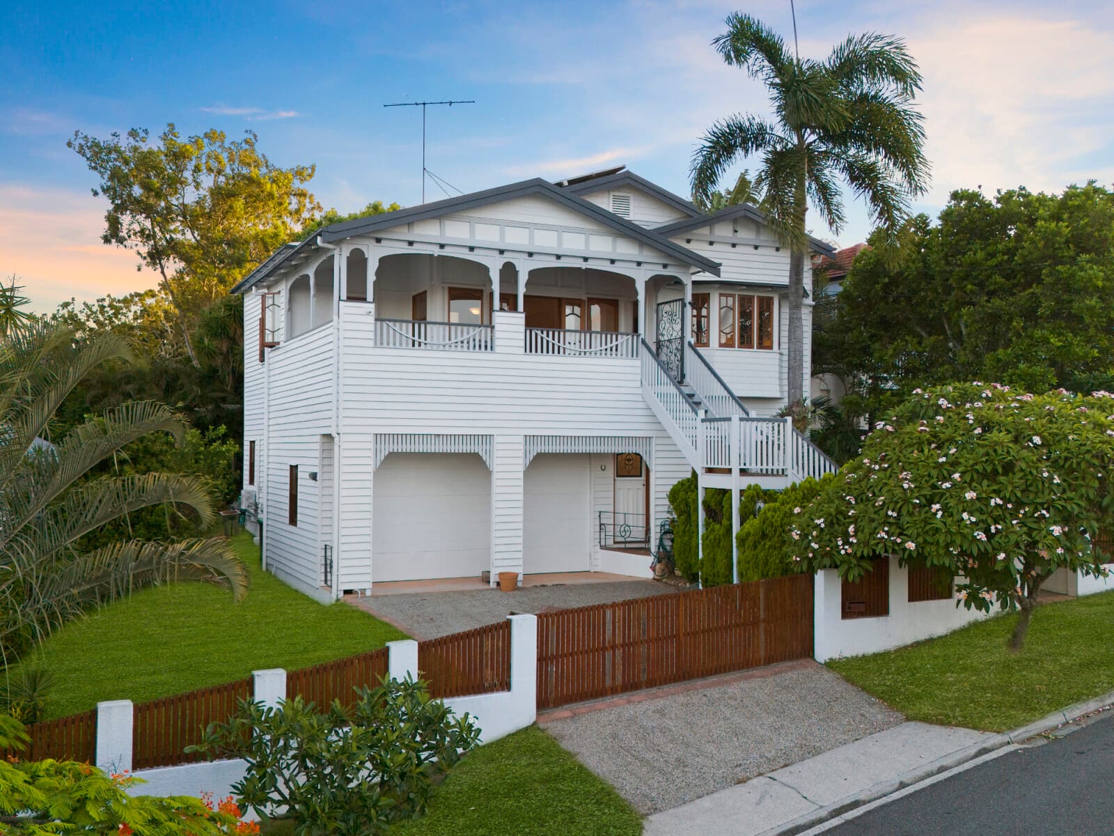 6 Regal Street Coorparoo QLD 4151, Coorparoo - Thumbnail 2