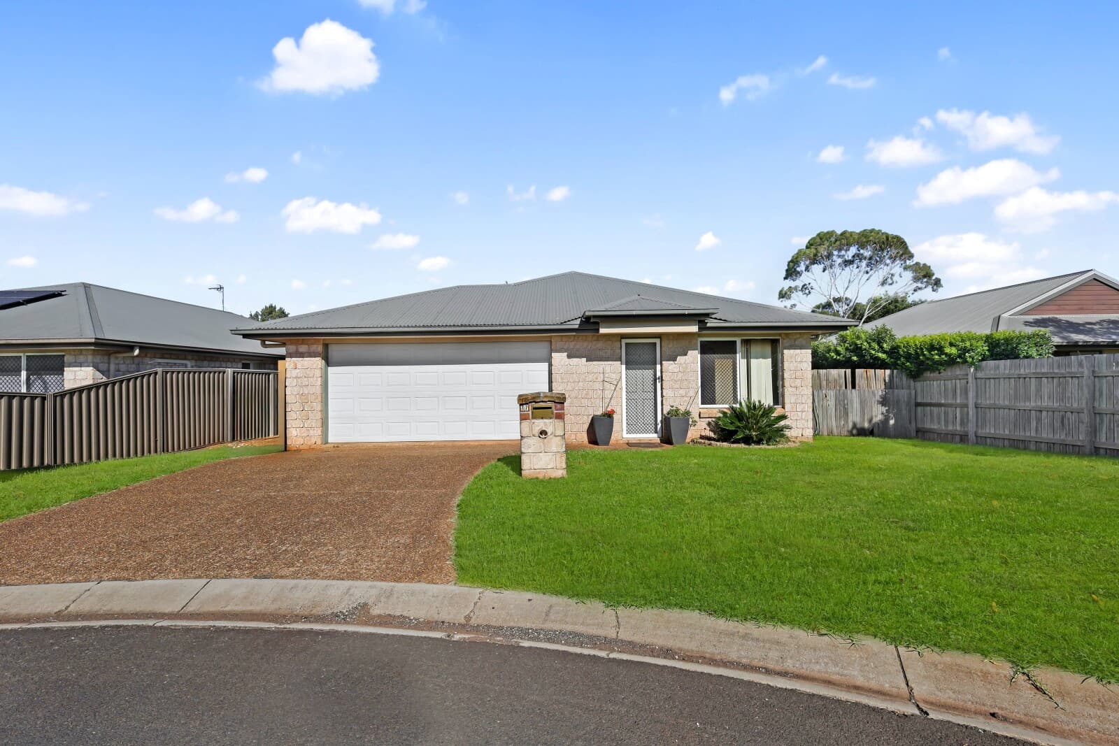 17 Uniplaza Court Kearneys Spring QLD 4350, Kearneys Spring - Image 1