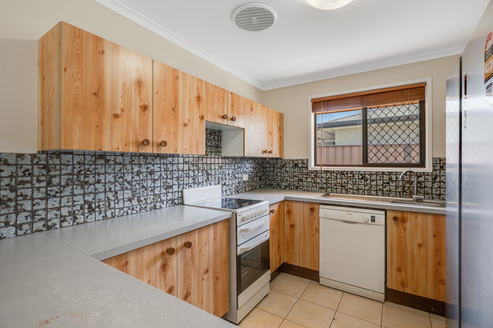 11 Wuth Street Darling Heights QLD 4350, Darling Heights - Thumbnail 4
