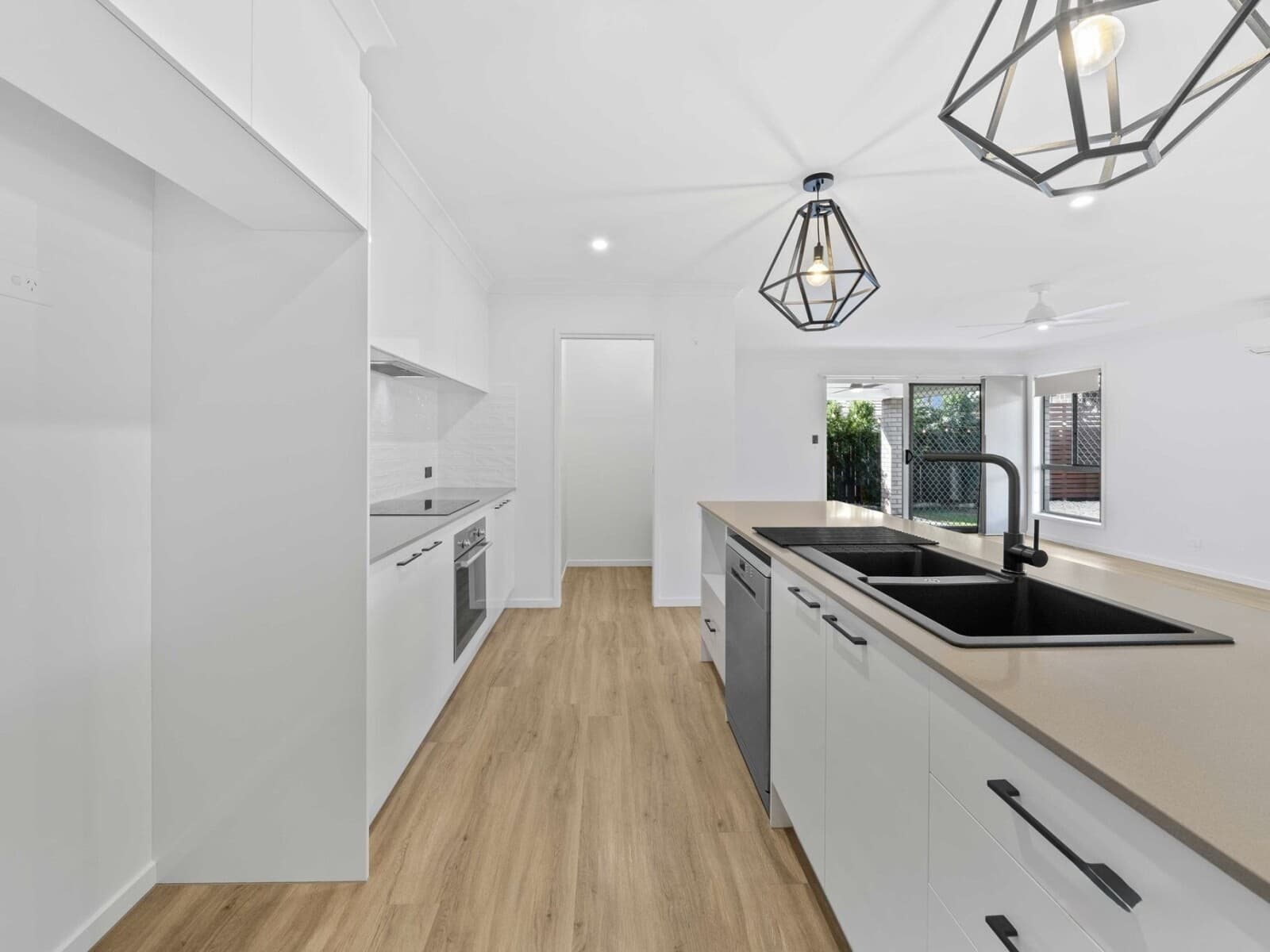 23 Hastings Avenue Plainland QLD 4341, Plainland - Thumbnail 4