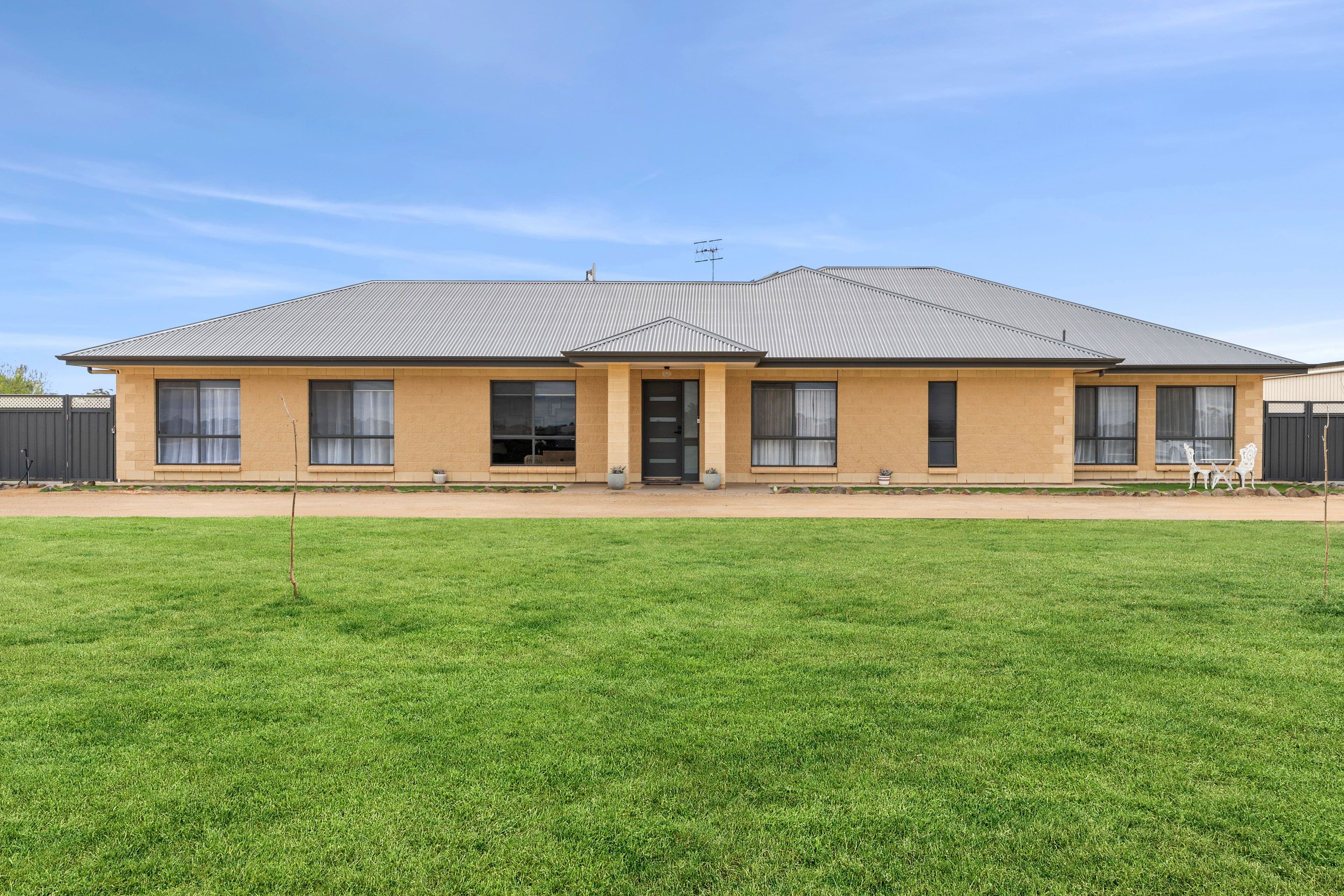 16 Whitelaw Road , Monash SA 5342, Monash - Image 1