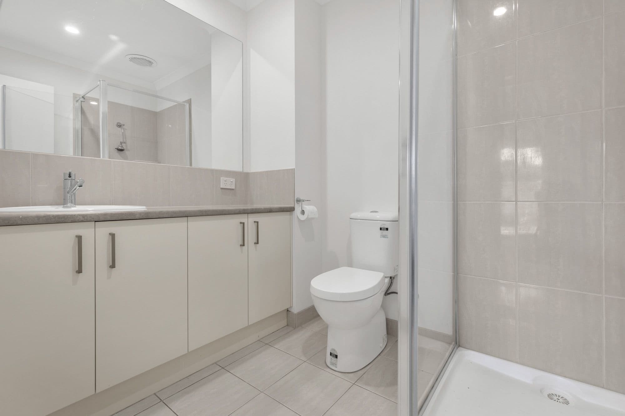 4 Mantello Drive , Werribee VIC 3030, Werribee - Thumbnail 8
