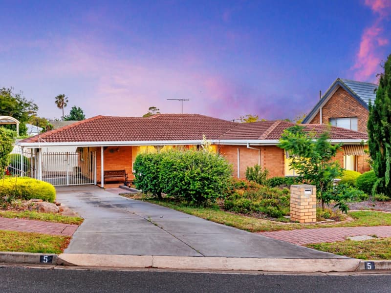 5 Hyde Place, Christies Beach, Port Noarlunga - Image 1