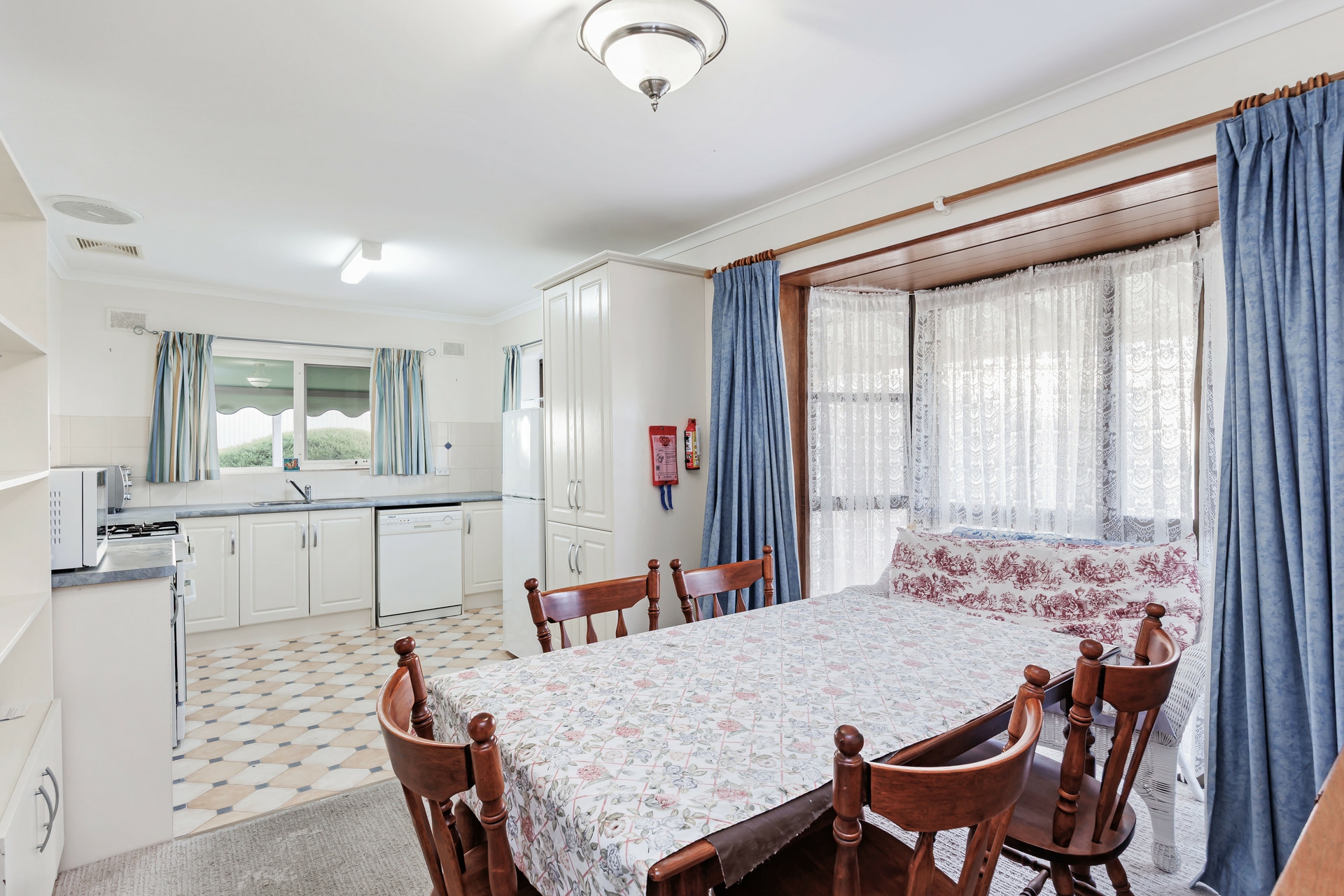 5 Hyde Place, Christies Beach, Port Noarlunga - Thumbnail 4