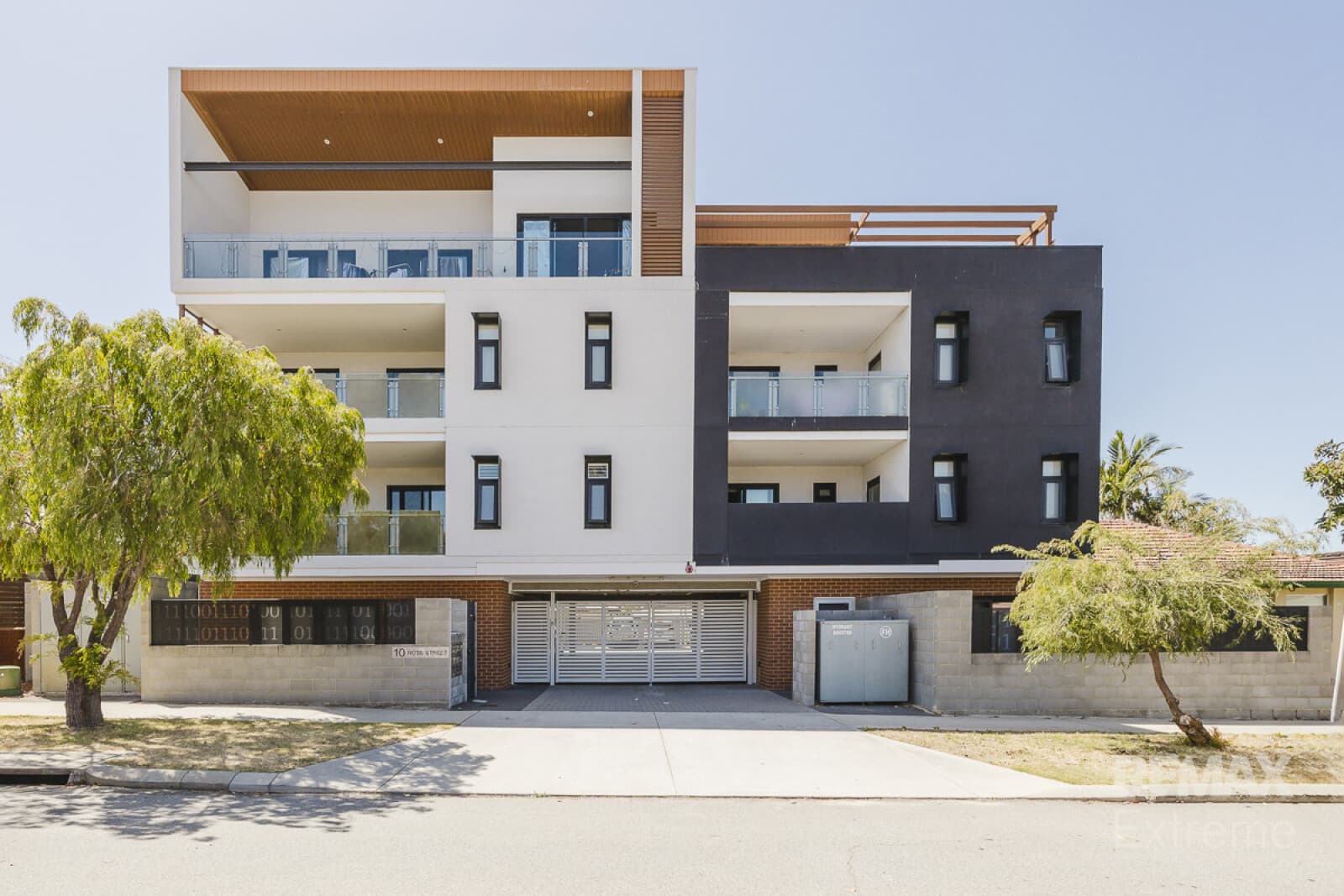 9/10 Ross Street Kewdale WA 6105, Kewdale - Image 1
