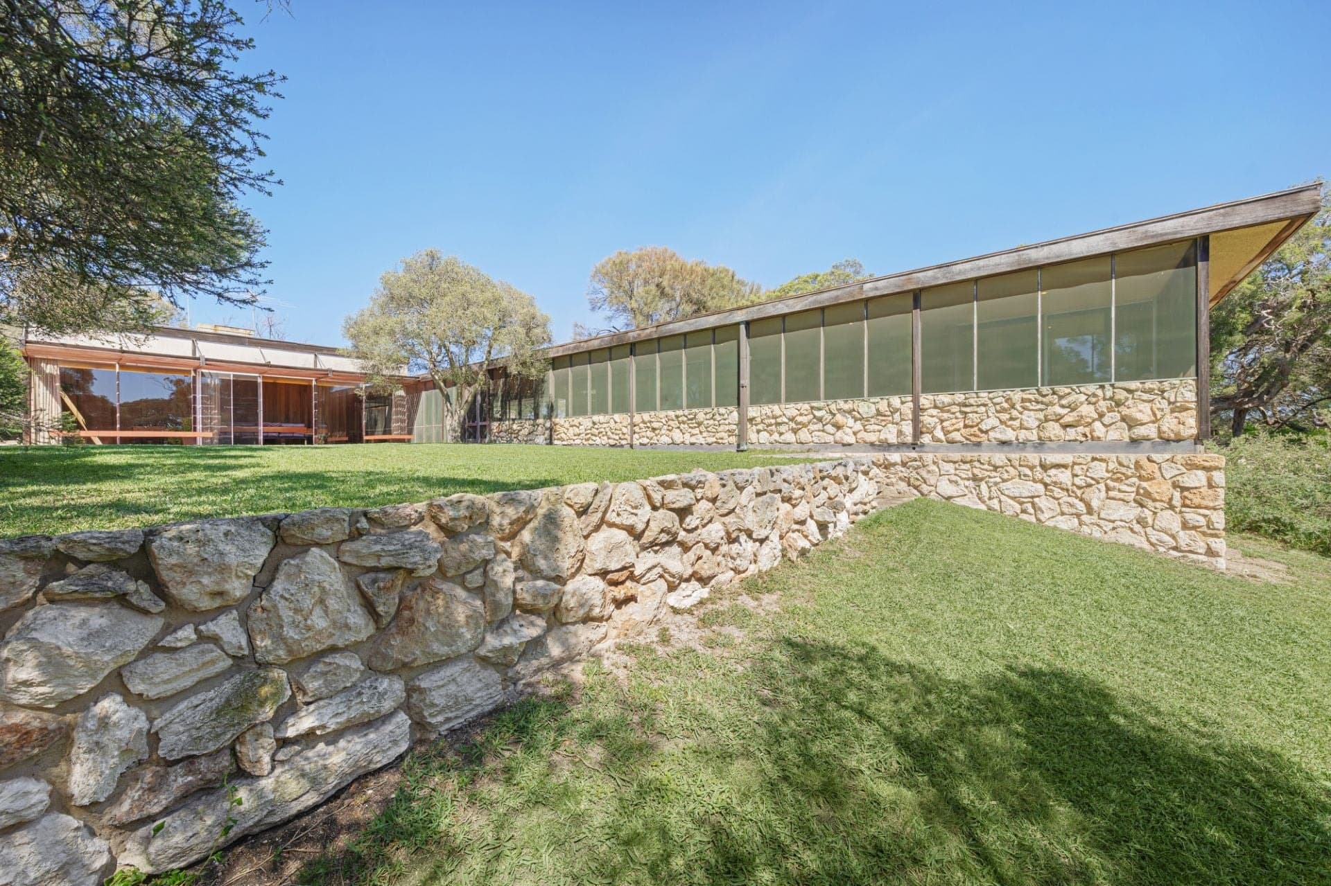 28-54 Dundas Street, Rye, Rye - Thumbnail 2