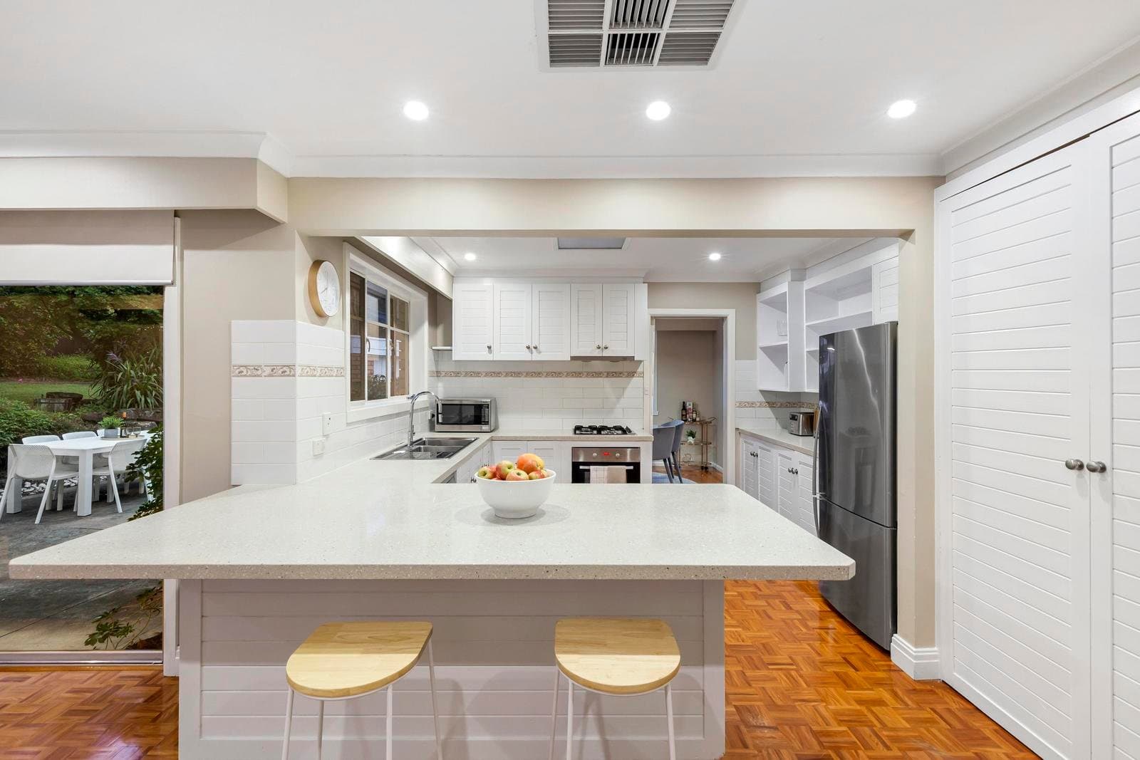 18 Lena Street, Viewbank VIC 3084, Viewbank - Thumbnail 6