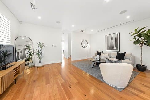 20A Lasseter Avenue, Chifley - Image 1